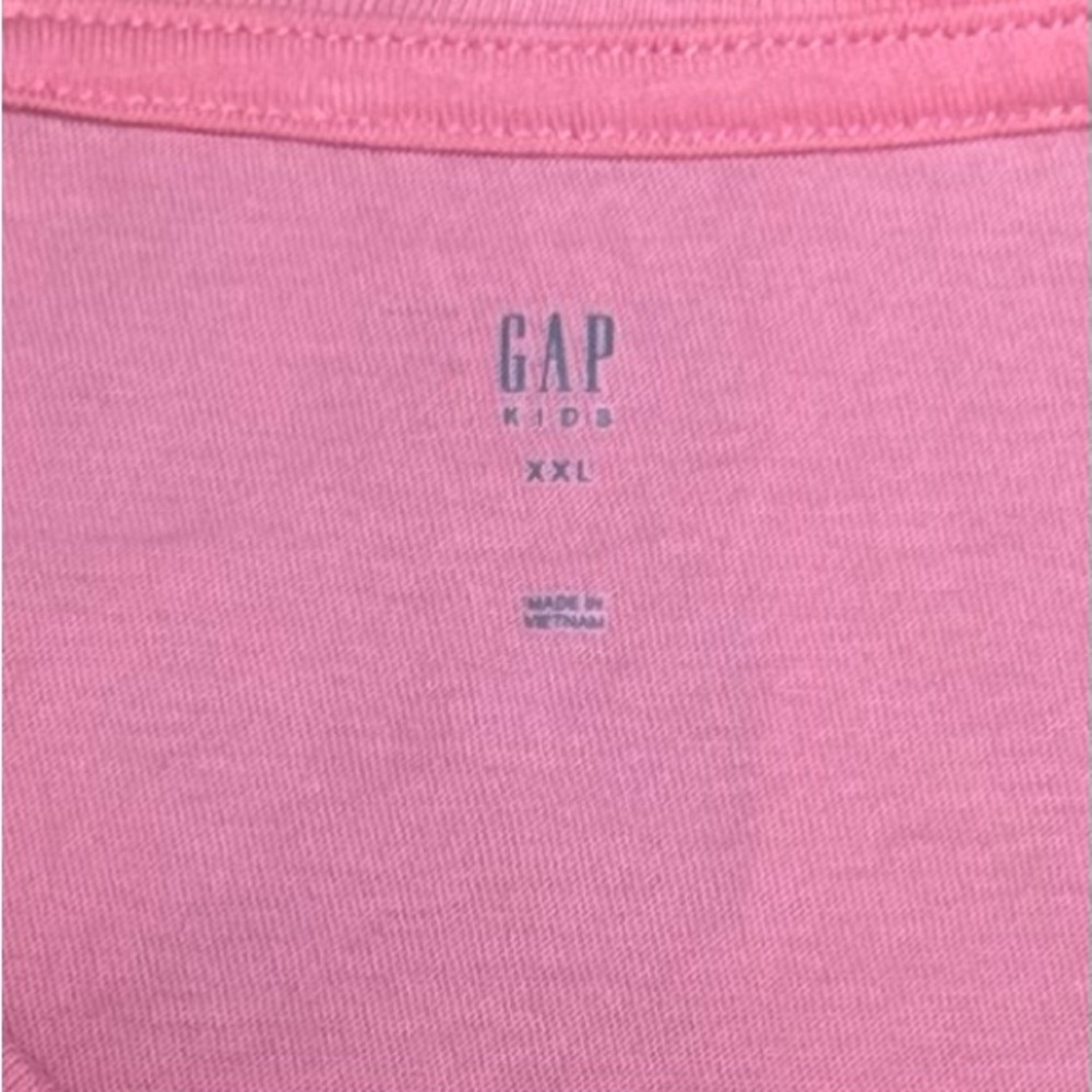 GAP Pink and Blue Heart World Map Flippy Sequin Tee, Size XXL, MSRP $22 - Picture 5 of 6